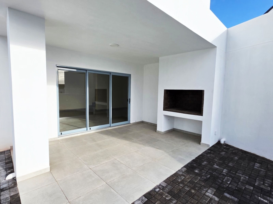 3 Bedroom Property for Sale in Blue Lagoon Western Cape